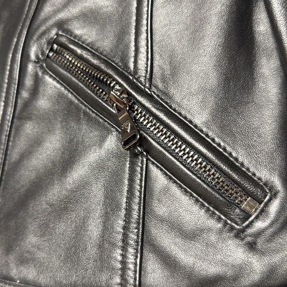 Guess Genuine Leather Jacket Women’s Size M - Picture 5 of 10